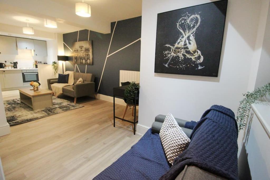 Spacious 1 Bed Apartment 1 Minute Walk From Square Nottingham Exterior foto